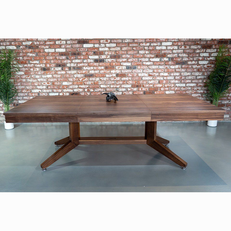 The Stratton, Oval Poker Table